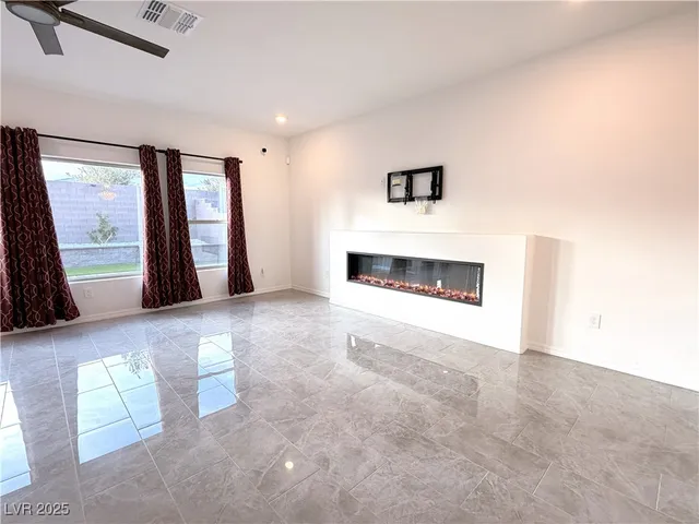 $3,700 | 8415 Iron Heart Lane, Las Vegas, NV 89113