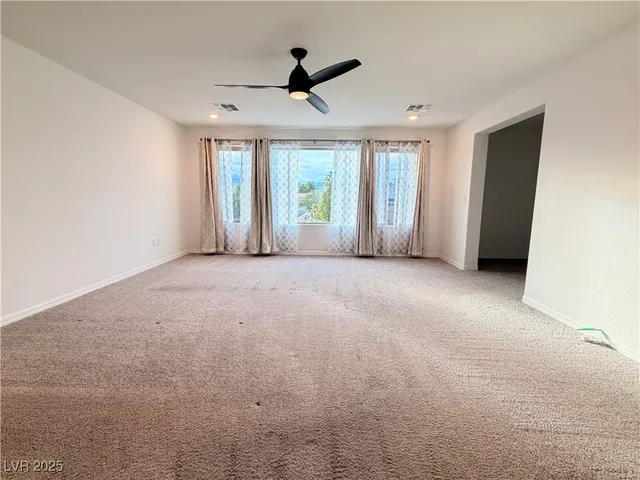 $3,700 | 8415 Iron Heart Lane, Las Vegas, NV 89113