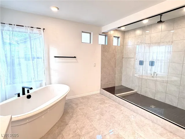 $3,700 | 8415 Iron Heart Lane, Las Vegas, NV 89113