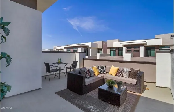 $2,295 | 2015 North 50th Street, Unit 50, Phoenix, AZ 85008