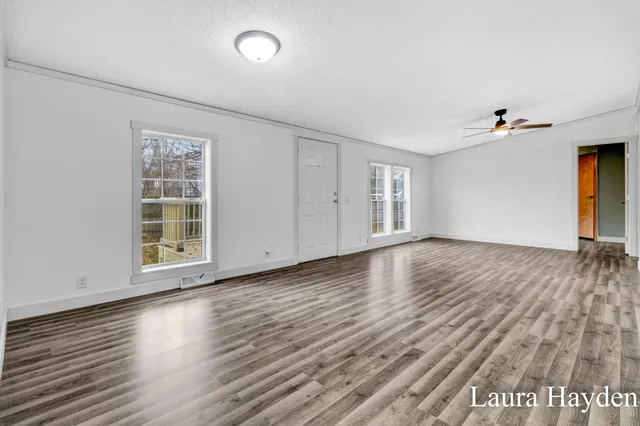 $242,900 | 6220 West Riverside Drive, Saranac, MI 48881