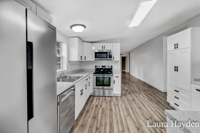 $242,900 | 6220 West Riverside Drive, Saranac, MI 48881