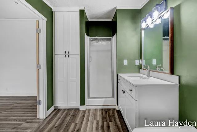 $242,900 | 6220 West Riverside Drive, Saranac, MI 48881