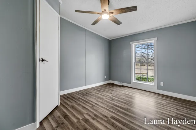 $242,900 | 6220 West Riverside Drive, Saranac, MI 48881