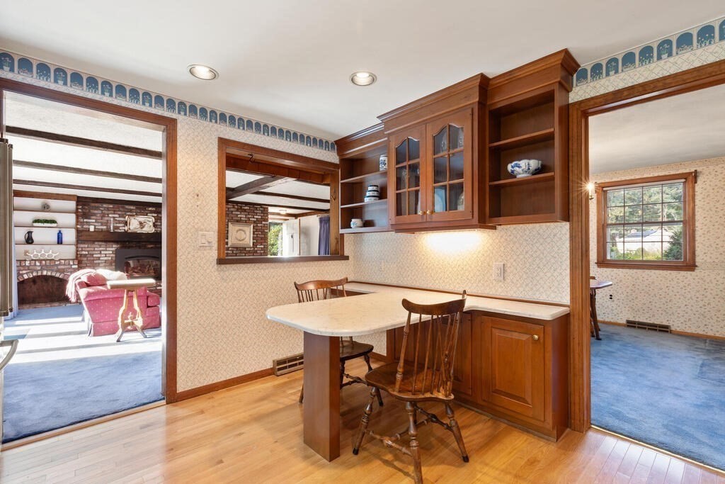 14 Parkerville Road Chelmsford, MA 01824 - Photo 9 of 34 a view of a dining room with furniture and window