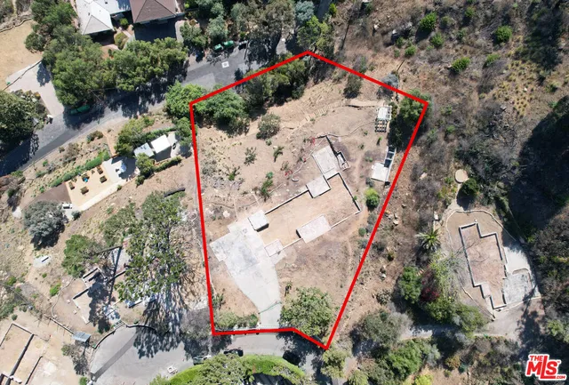 $2,295,000 | 20555 Little Rock Way, Malibu, CA 90265