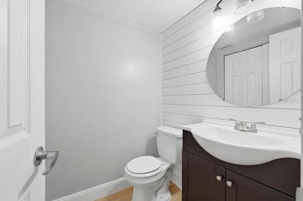 $199,000 | 1836 North Crystal Lake Drive, Unit 70, Lakeland, FL 33801