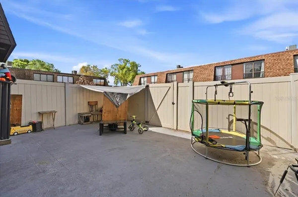 $199,000 | 1836 North Crystal Lake Drive, Unit 70, Lakeland, FL 33801