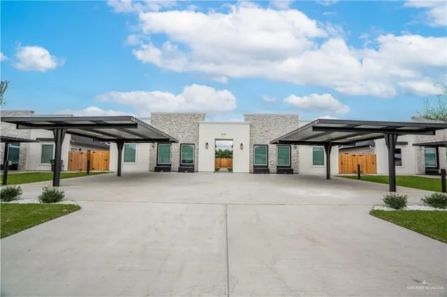 $1,550 | 2103 Dragonfly St Mission, Unit 4, Mission, TX 78572