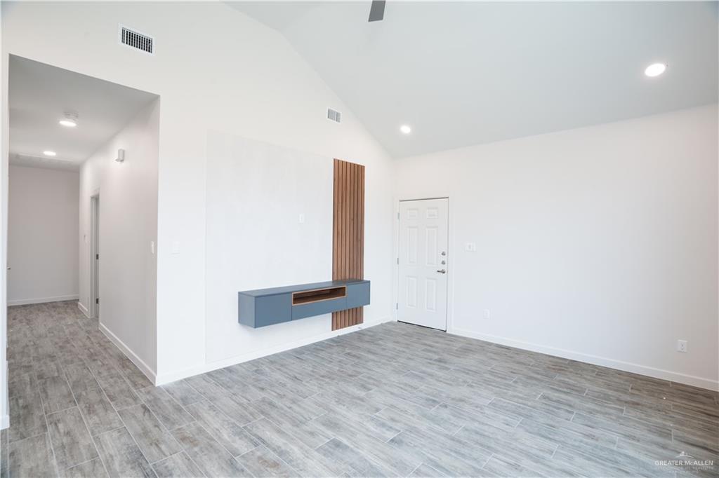 2103 Dragonfly St Mission, Unit 4 Mission, TX 78572 - Photo 3 of 31