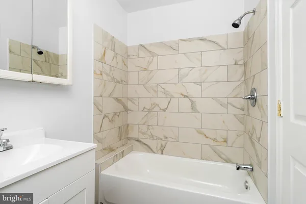 $399,999 | 15 South Pine Avenue, Maple Shade, NJ 08052