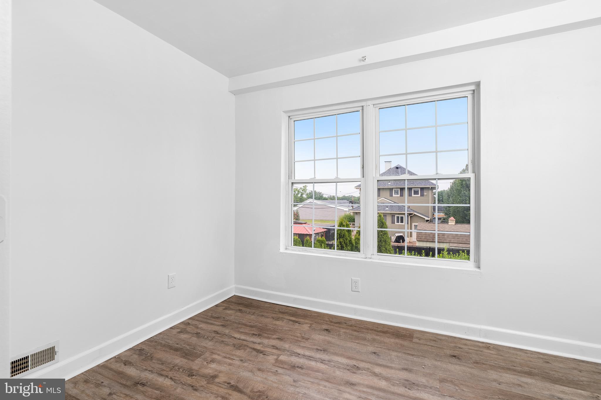 15 South Pine Avenue Maple Shade, NJ 08052 - Photo 24 of 31