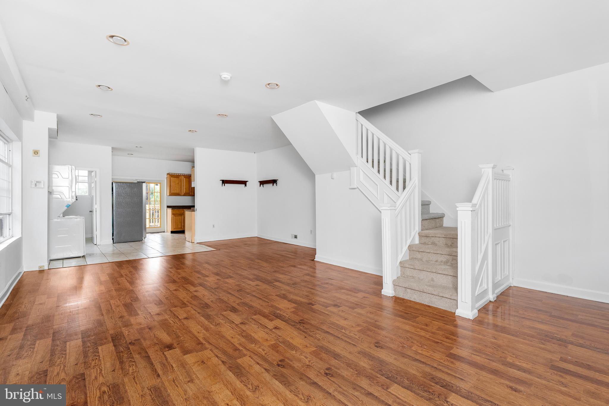 15 South Pine Avenue Maple Shade, NJ 08052 - Photo 8 of 31