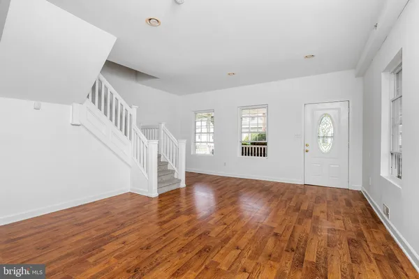 $399,999 | 15 South Pine Avenue, Maple Shade, NJ 08052