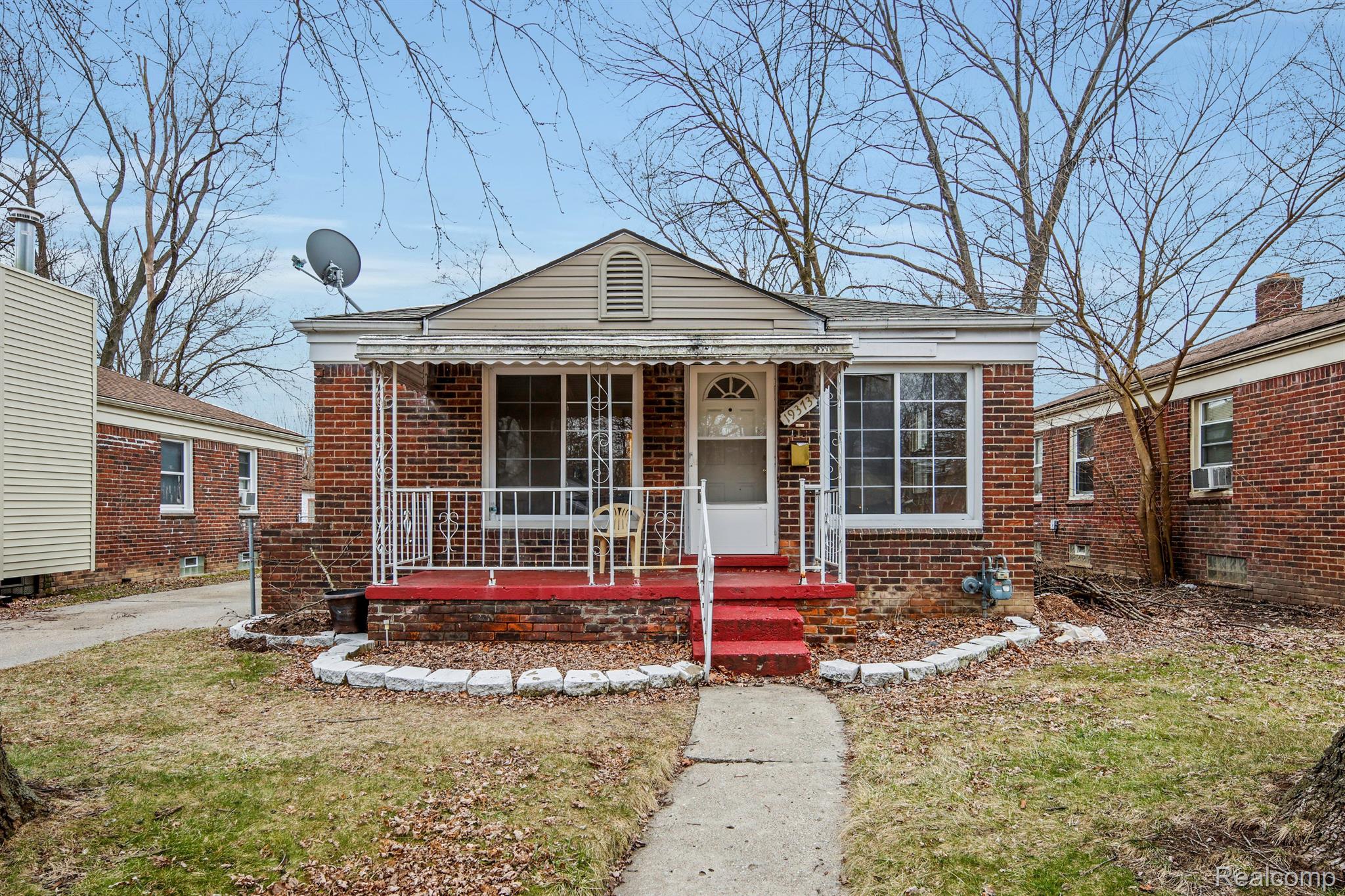 19373 Burt Road Detroit, MI 48219 - Photo 1 of 25 Gallery Image 1