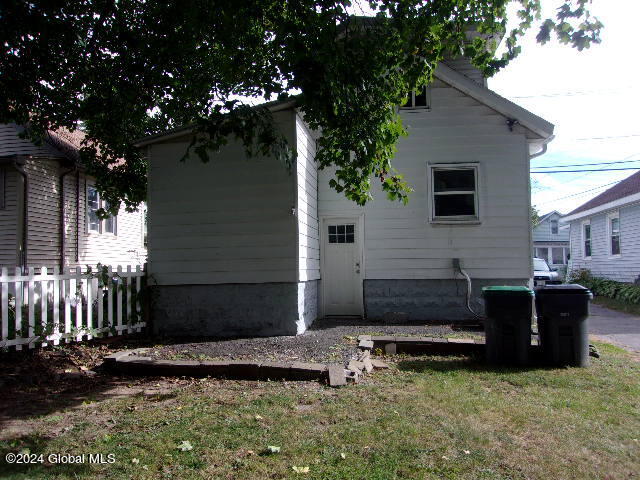 43 Osborne Road Colonie, NY 12205 - Photo 6 of 53 104_0169