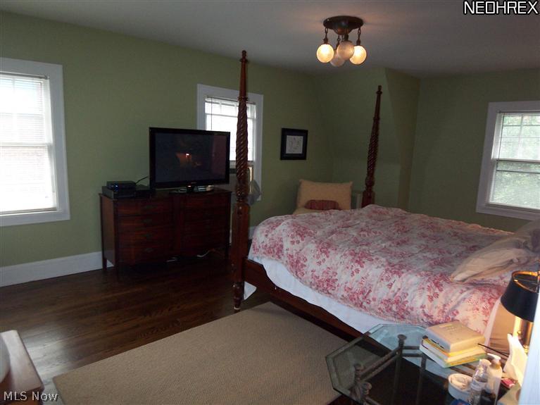 2994 Warrington Road Cleveland, OH 44120 - Photo 14 of 21