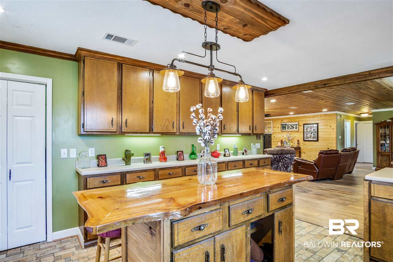 22750 Price Grubbs Road Robertsdale, AL 36567 - Photo 5 of 29
