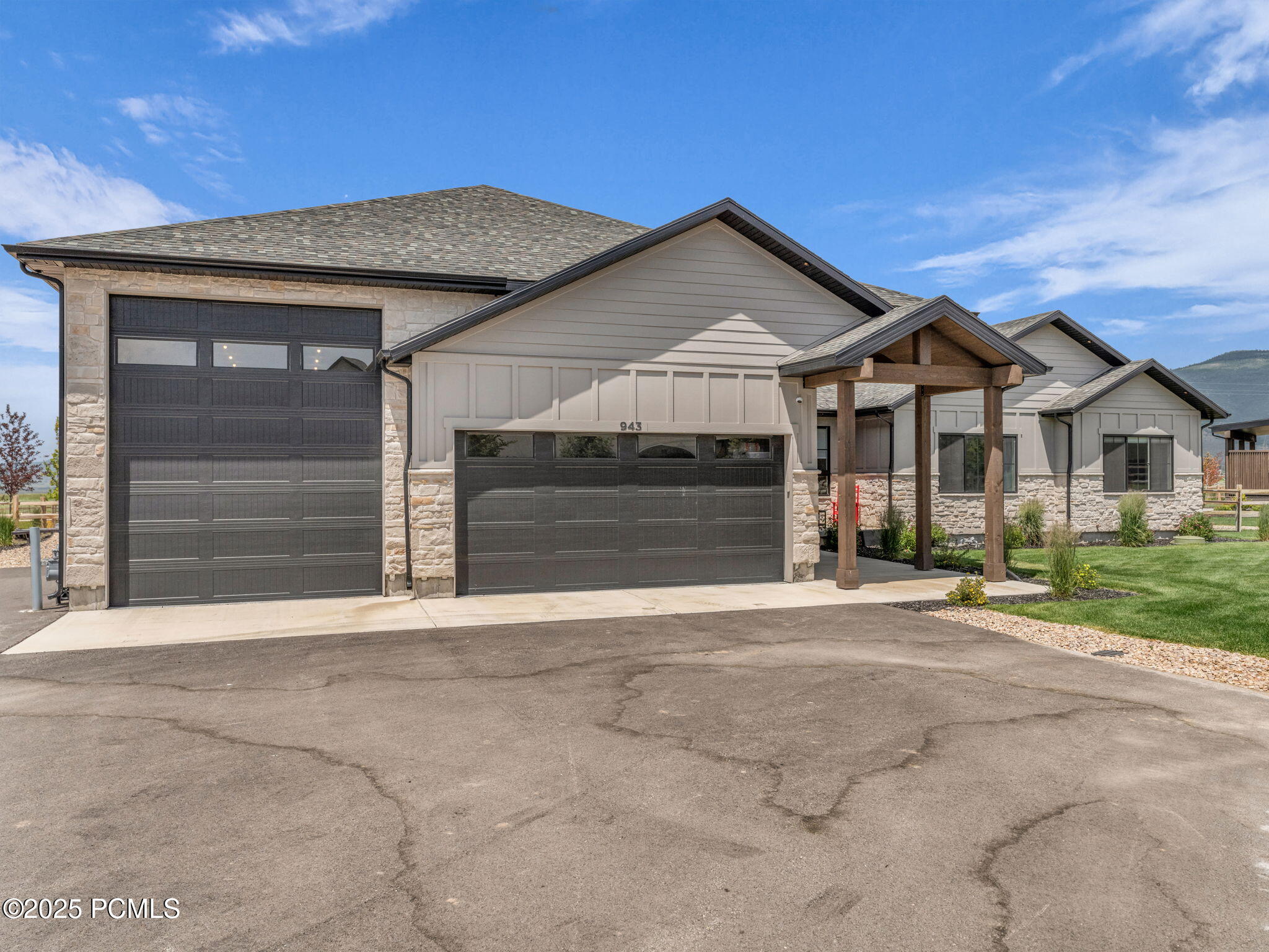 943 Hart Loop Kamas, UT 84036 - Photo 2 of 49