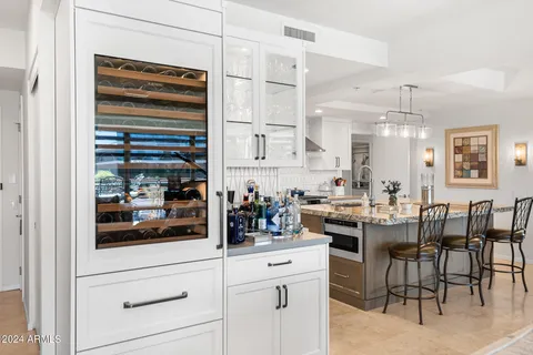$1,250,000 | 7117 East Rancho Vista Drive, Unit 4011, Scottsdale, AZ 85251