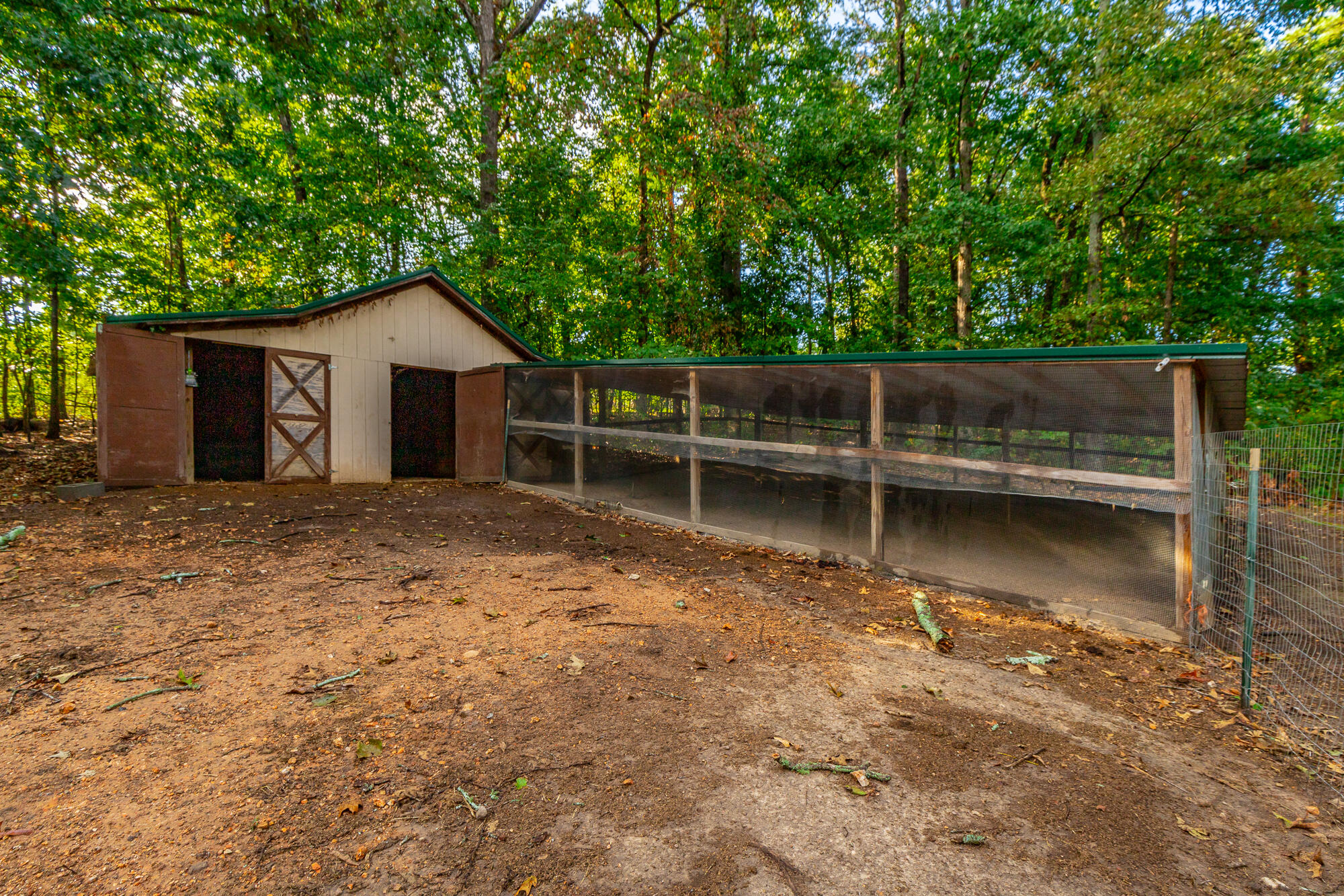 8983 Hale Road Hixson, TN 37343 - Photo 3 of 50 Barn/Coop Run