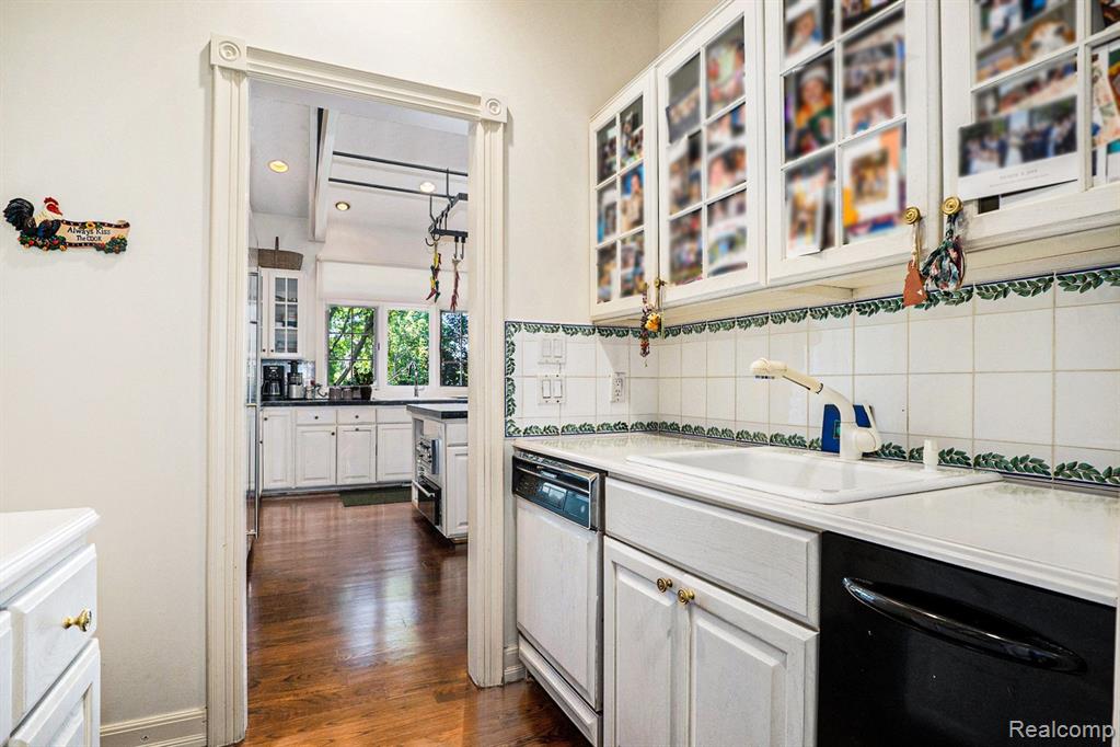2995 Quarton Road Bloomfield Hills, MI 48301 - Photo 9 of 30 Gallery Image 9