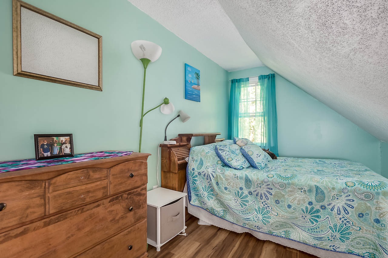 13 Thomas Street Rochester, NH 03867 - Photo 31 of 40