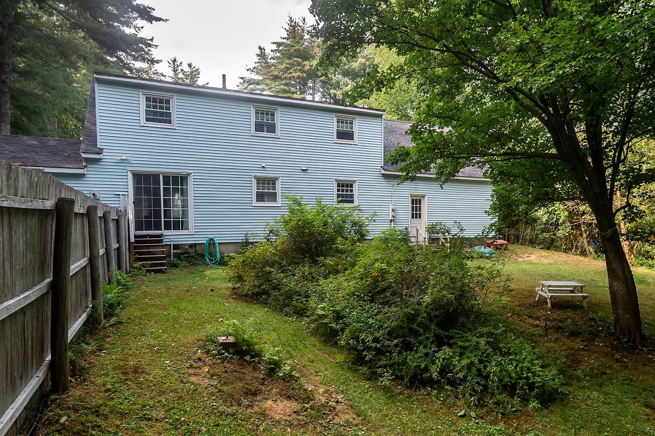 13 Thomas Street Rochester, NH 03867 - Photo 36 of 40
