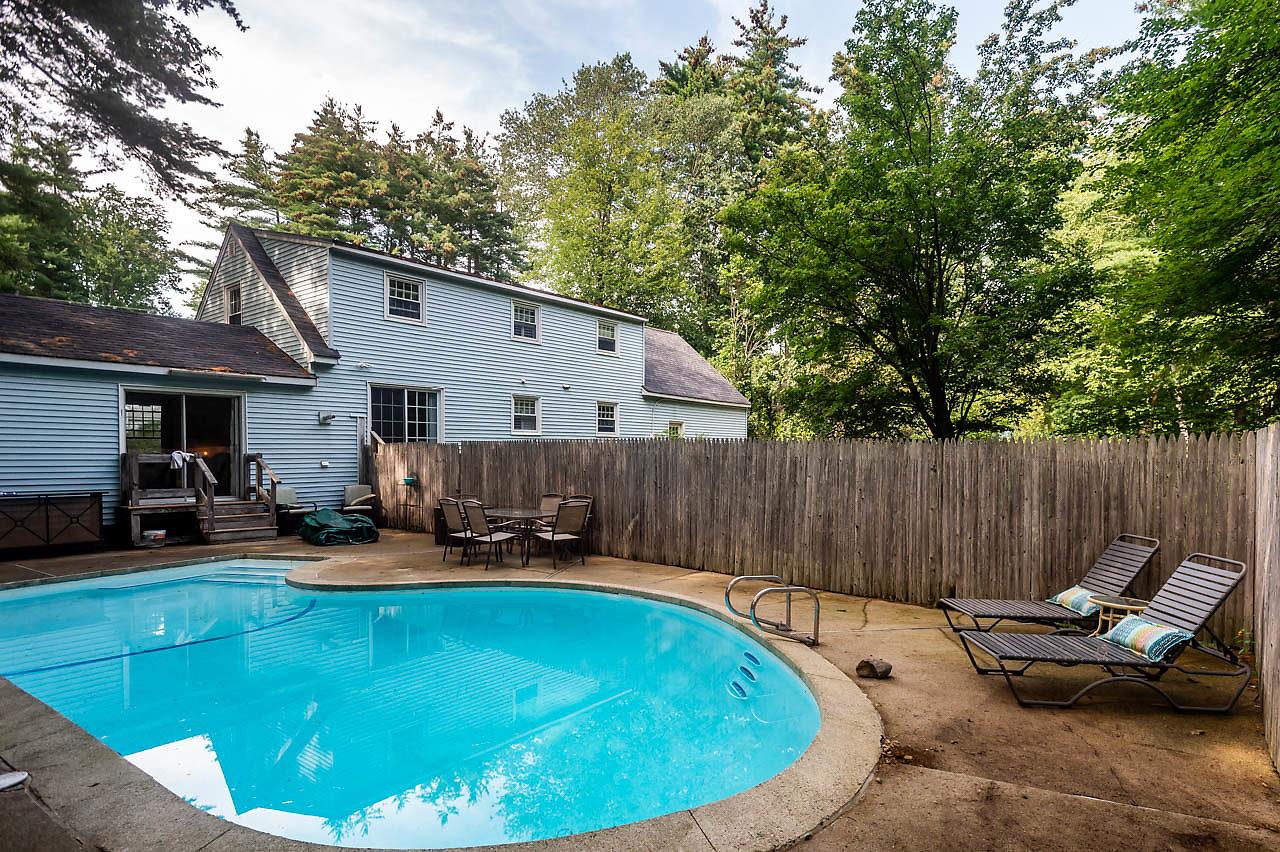 13 Thomas Street Rochester, NH 03867 - Photo 37 of 40