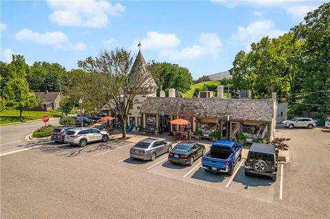 $410,000 | 4804 Holly Street, Kansas City, MO 64112