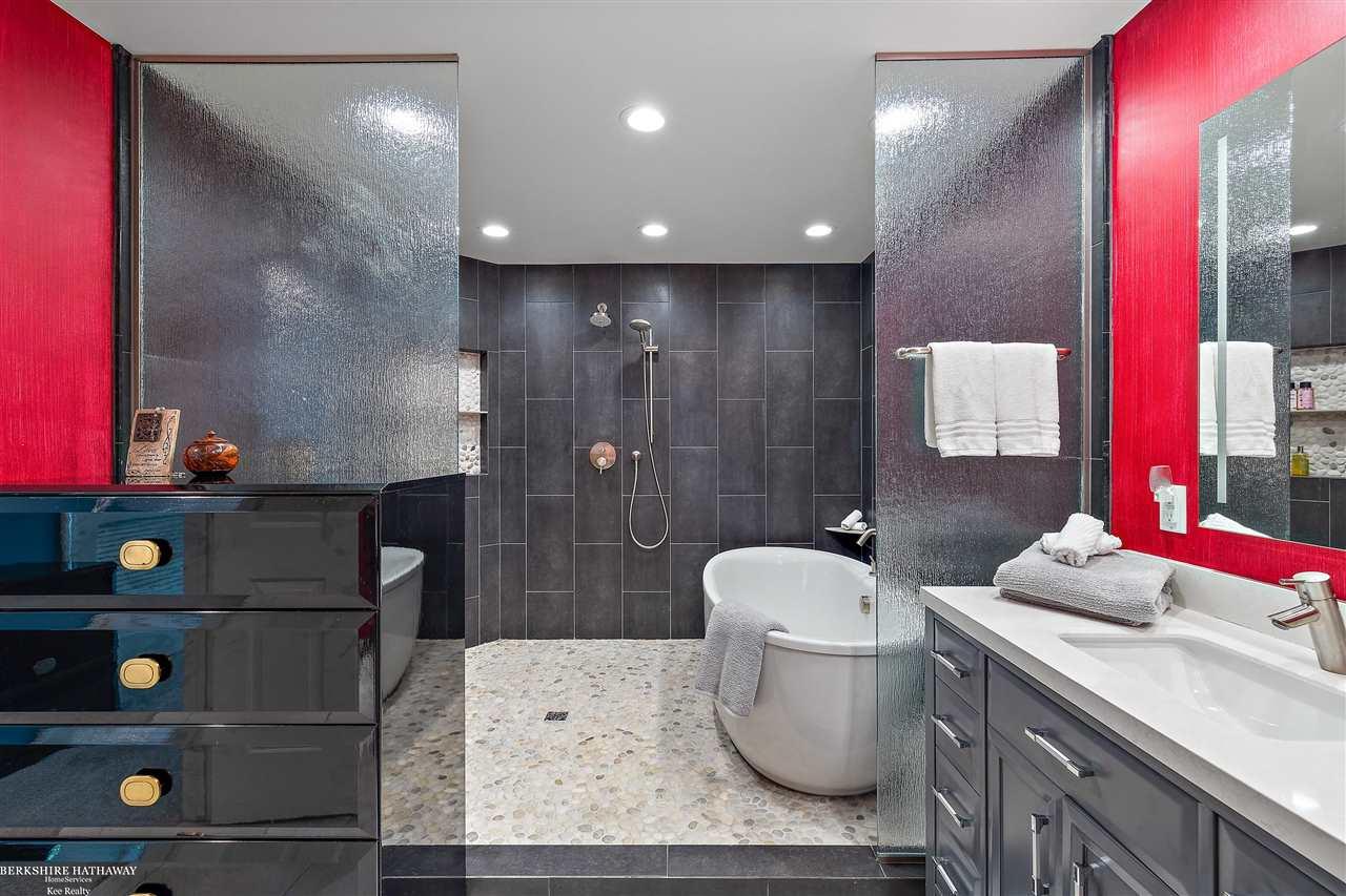 3713 Winding Brk Circle Rochester, MI 48309 - Photo 40 of 64 50079967-47.JPG
