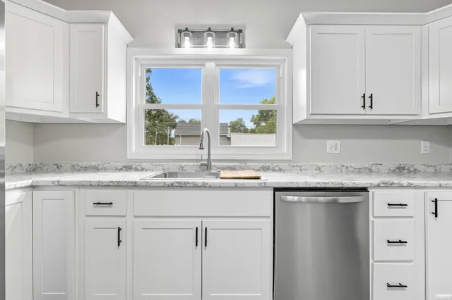 $218,000 | 492 West Maple Street, Wabash, IN 46992