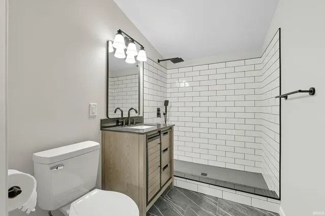 $218,000 | 492 West Maple Street, Wabash, IN 46992