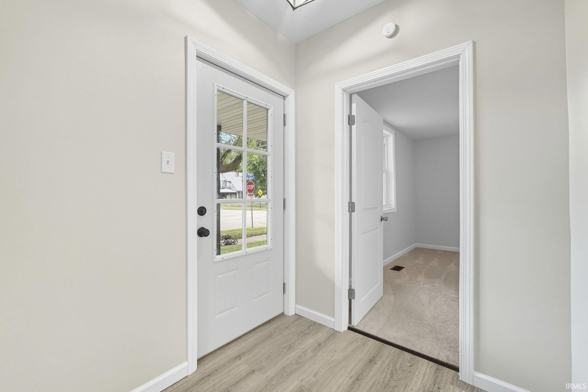 492 West Maple Street Wabash, IN 46992 - Photo 2 of 21