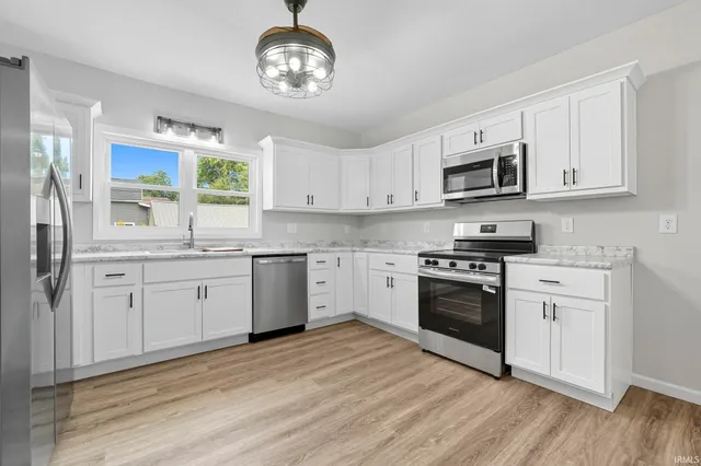 $218,000 | 492 West Maple Street, Wabash, IN 46992