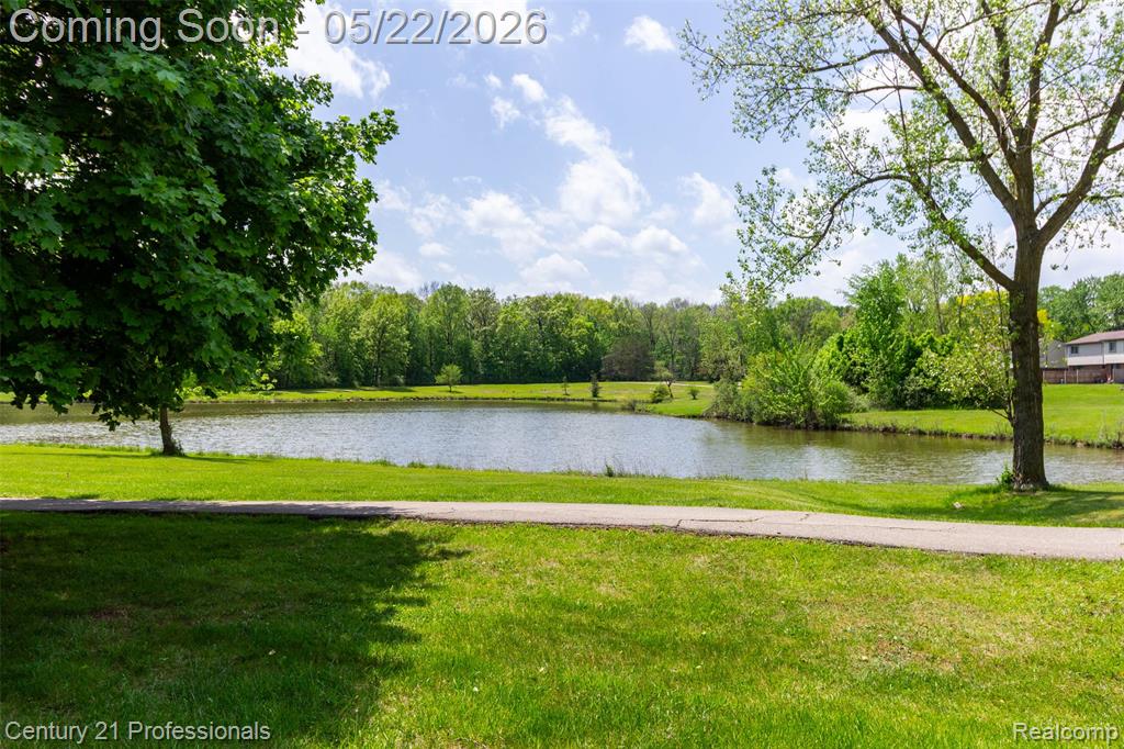 574 Tennyson Rochester, MI 48307 - Photo 30 of 48