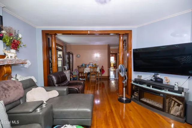 $499,000 | 1719 Eastern Parkway, Schenectady, NY 12309