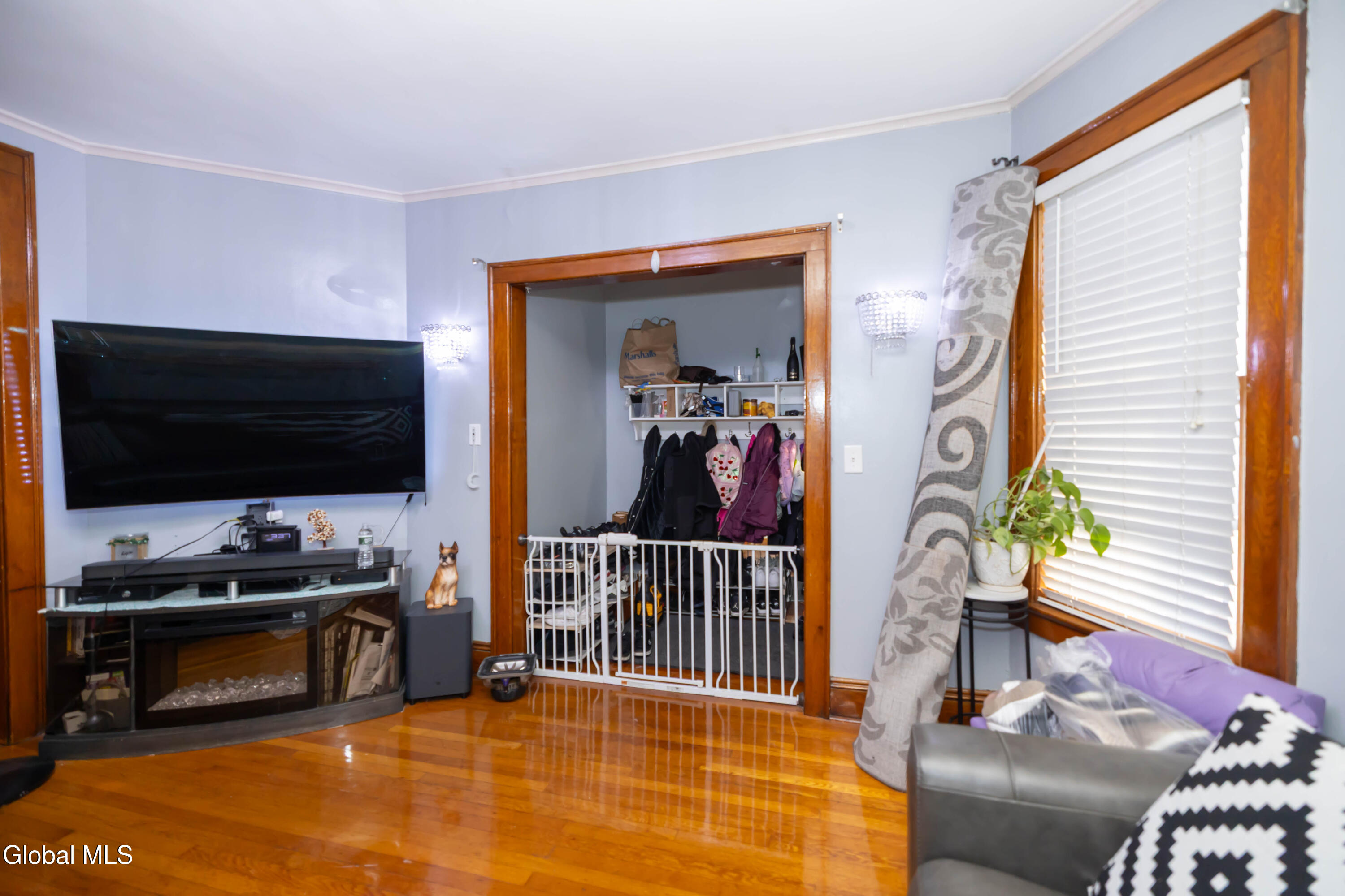 1719 Eastern Parkway Schenectady, NY 12309 - Photo 17 of 82 0S4A1362