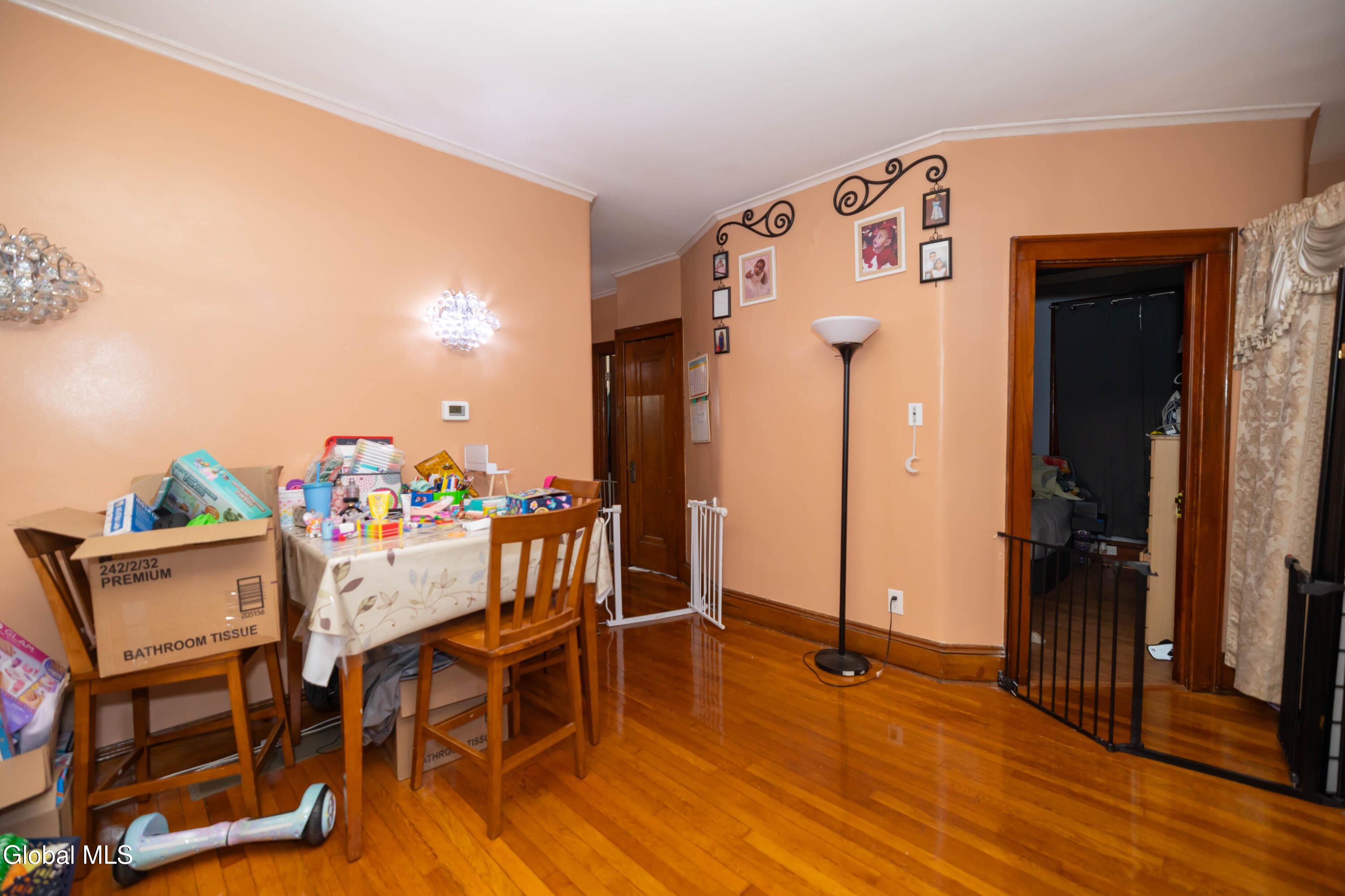 1719 Eastern Parkway Schenectady, NY 12309 - Photo 19 of 82 0S4A1366