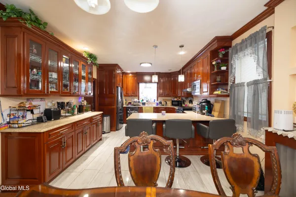 $499,000 | 1719 Eastern Parkway, Schenectady, NY 12309