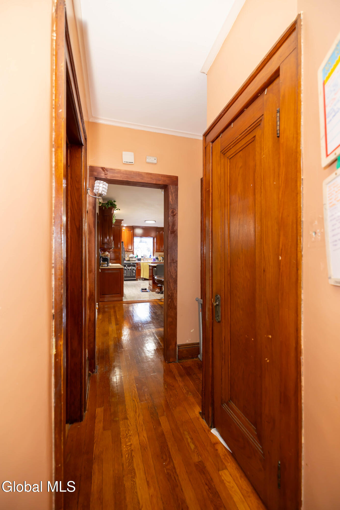 1719 Eastern Parkway Schenectady, NY 12309 - Photo 25 of 82 0S4A1374