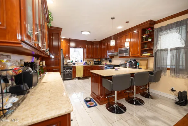 $499,000 | 1719 Eastern Parkway, Schenectady, NY 12309