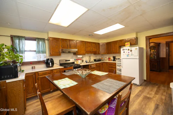 $499,000 | 1719 Eastern Parkway, Schenectady, NY 12309