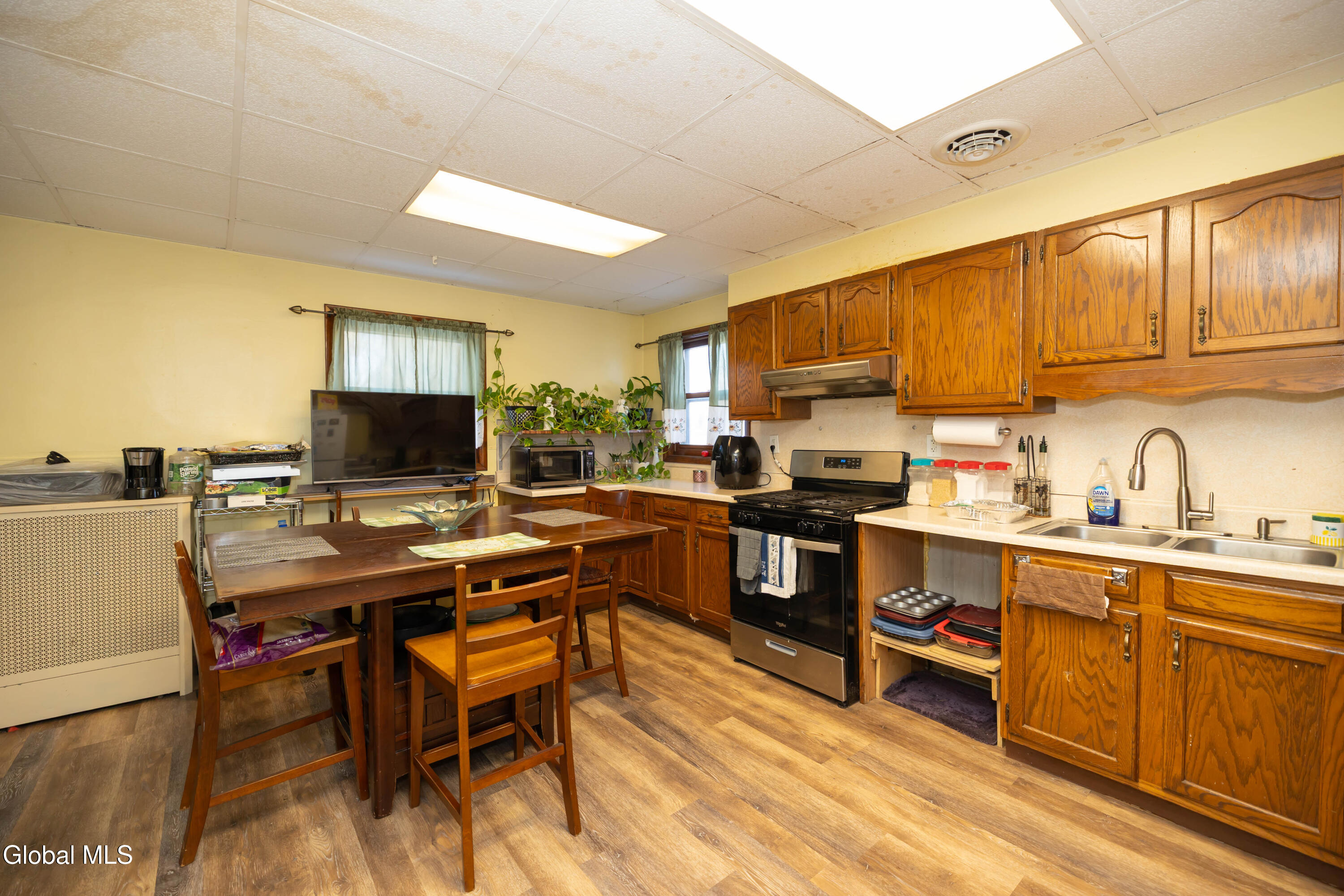 1719 Eastern Parkway Schenectady, NY 12309 - Photo 41 of 82 0S4A1428