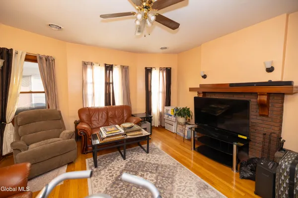 $499,000 | 1719 Eastern Parkway, Schenectady, NY 12309