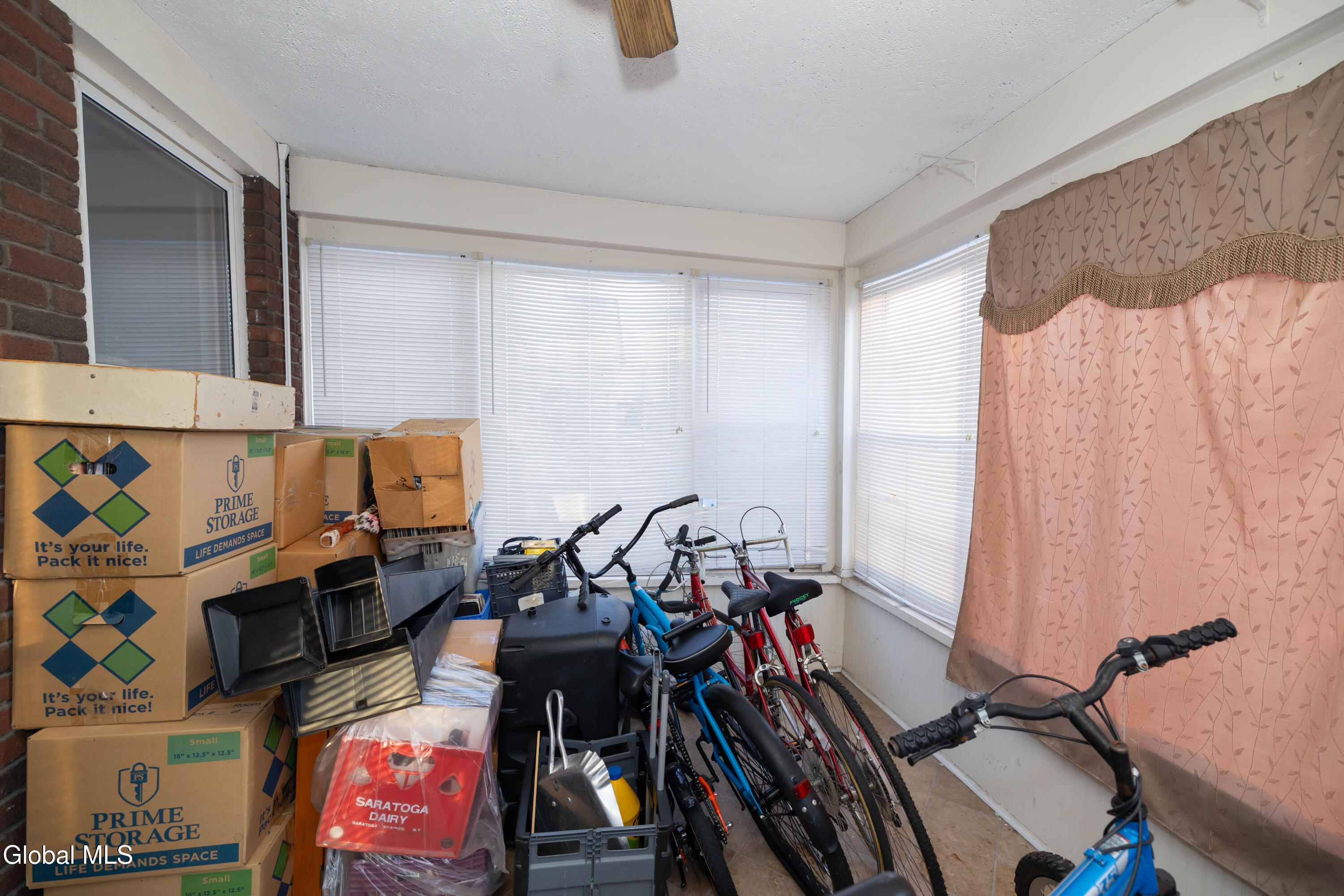 1719 Eastern Parkway Schenectady, NY 12309 - Photo 67 of 82 0S4A1461