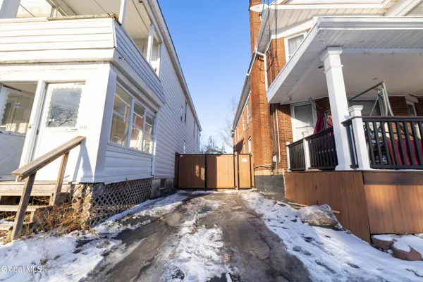 $499,000 | 1719 Eastern Parkway, Schenectady, NY 12309