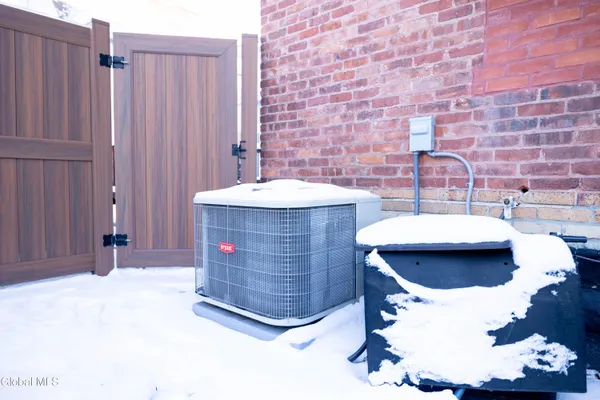 $499,000 | 1719 Eastern Parkway, Schenectady, NY 12309