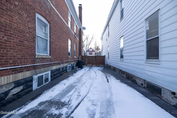 $499,000 | 1719 Eastern Parkway, Schenectady, NY 12309