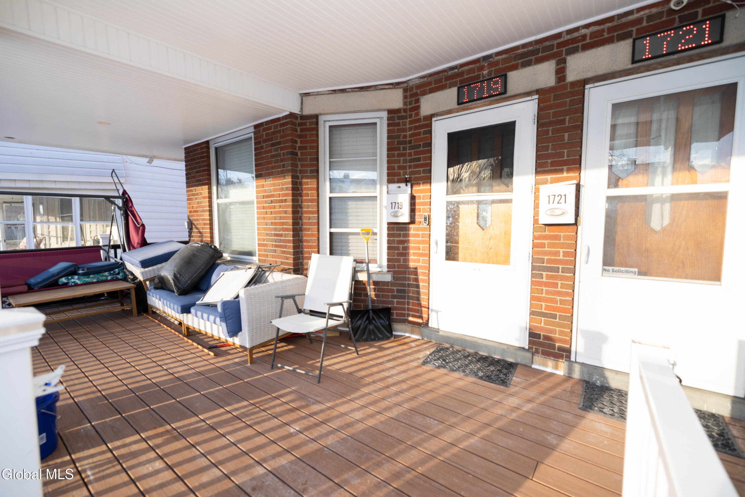 1719 Eastern Parkway Schenectady, NY 12309 - Photo 9 of 82 0S4A1351